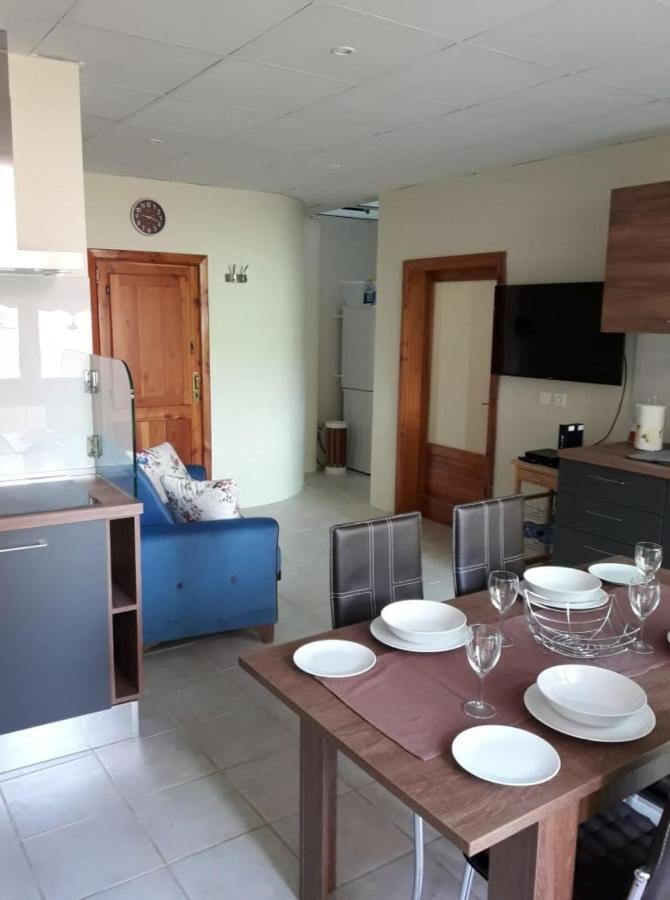 85 Palma Living Apartment Виктория Екстериор снимка