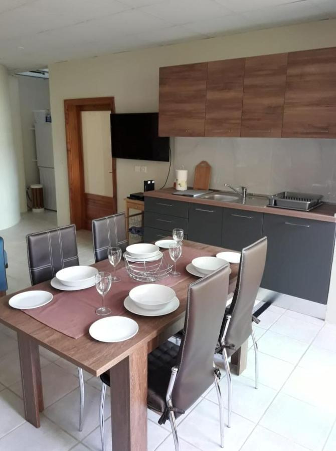 85 Palma Living Apartment Виктория Екстериор снимка